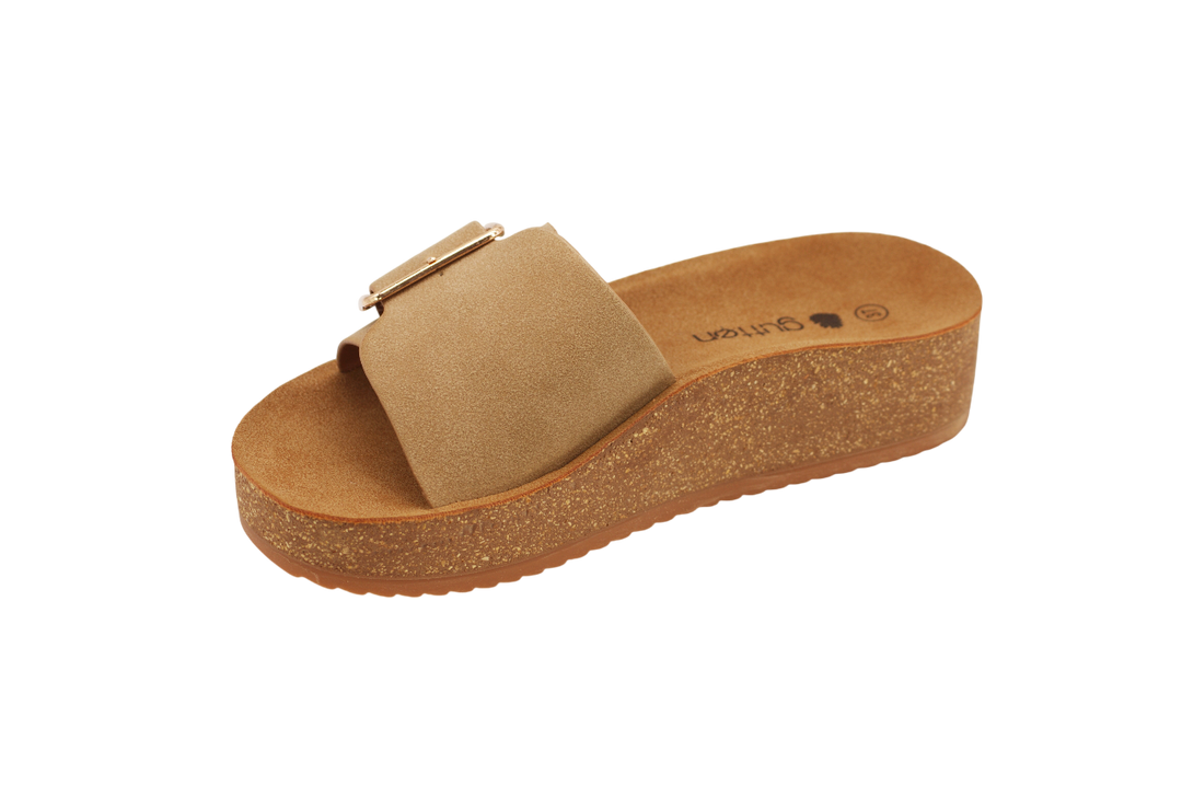 3116 | Chinelo com plataforma