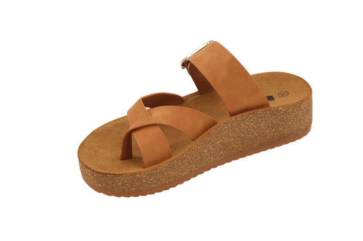 3118 | Chinelo com plataforma