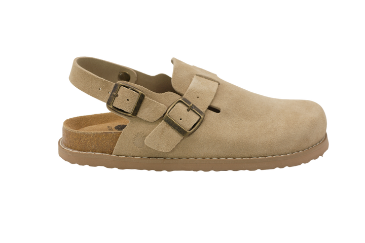 3122 | Clogs de camurça com fivelas