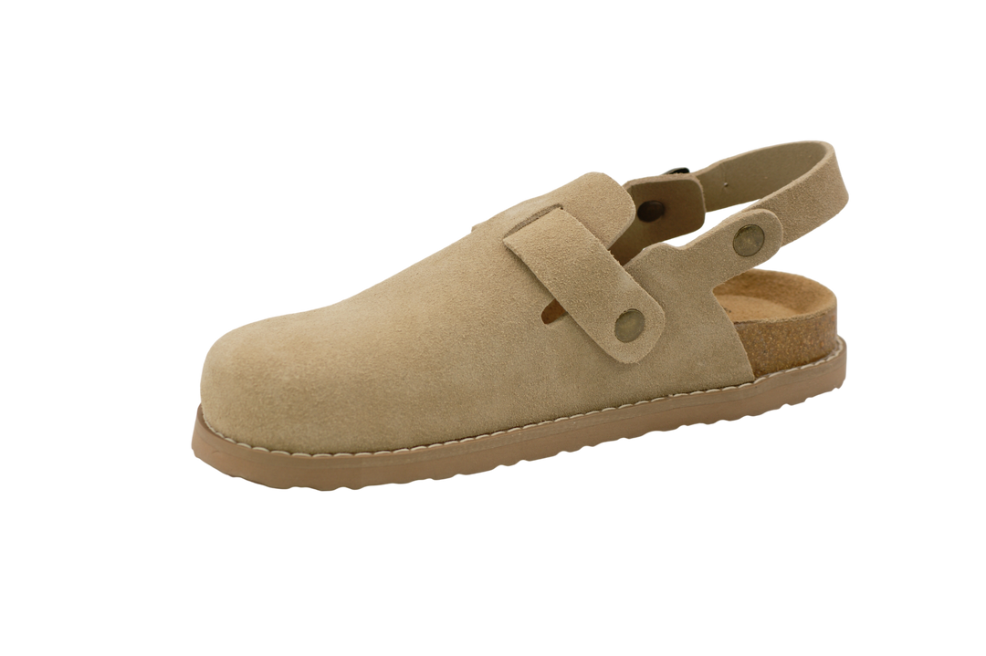 3122 | Clogs de camurça com fivelas