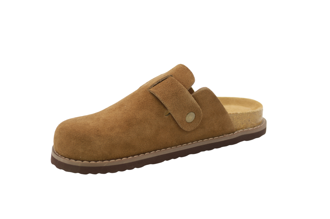 3123 | Clogs de camurça com fivela