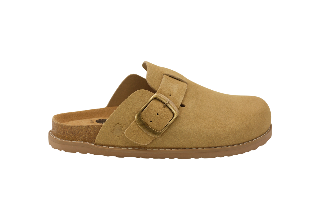 3123 | Clogs de camurça com fivela