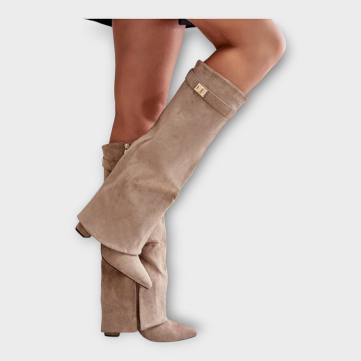 Botas Altas com Design Elegante