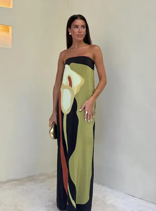 Paula - Vestido Elegante com Decote