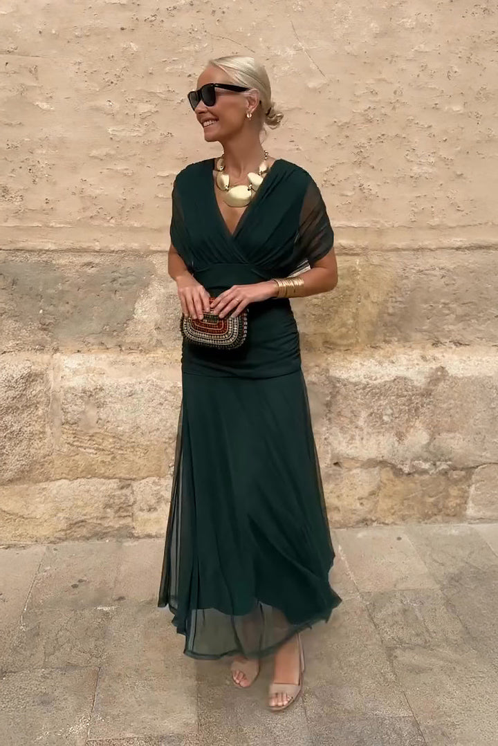 Vestido Elegante com Decote em V