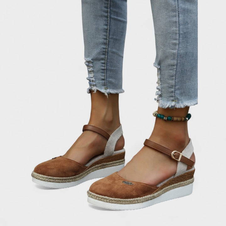 Alice - Sandálias Ortopédicas com Elegância e Conforto