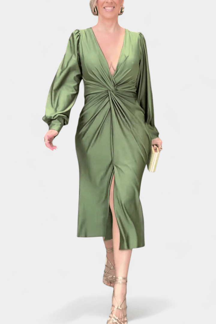 Bodil | Vestido V com Decote em V Atemporal