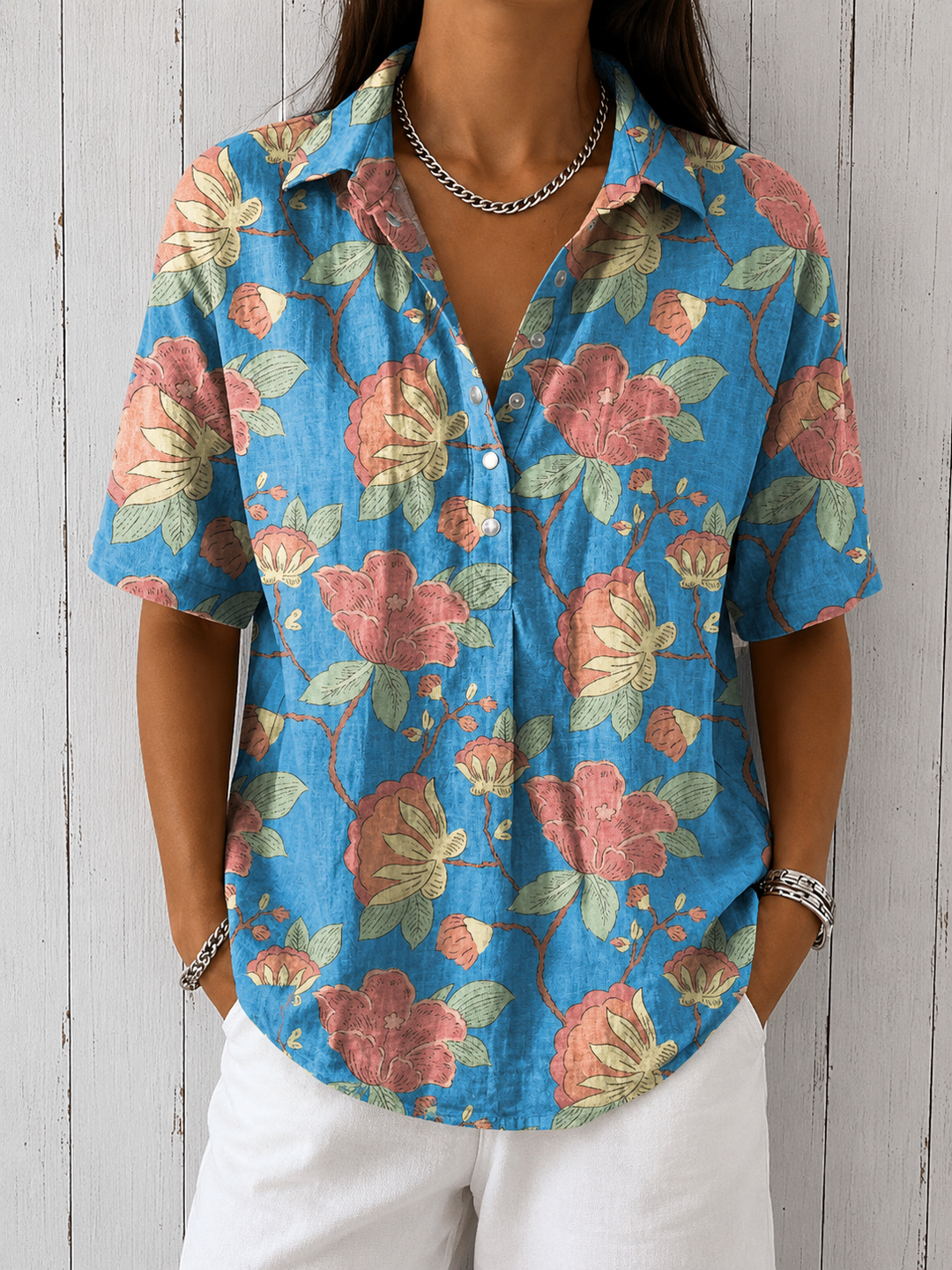 Lynaa - Blusa Elegante com Estampa Floral