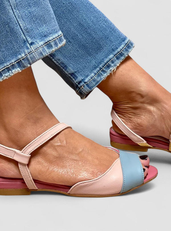 Roselina - Asymmetrische rosa Sandalen im Color-Block-Stil