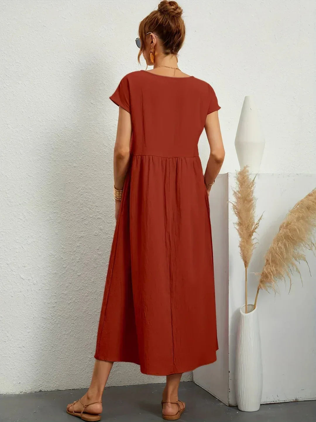 Gabriela - Vestido Elegante Midi Fluído Intemporal