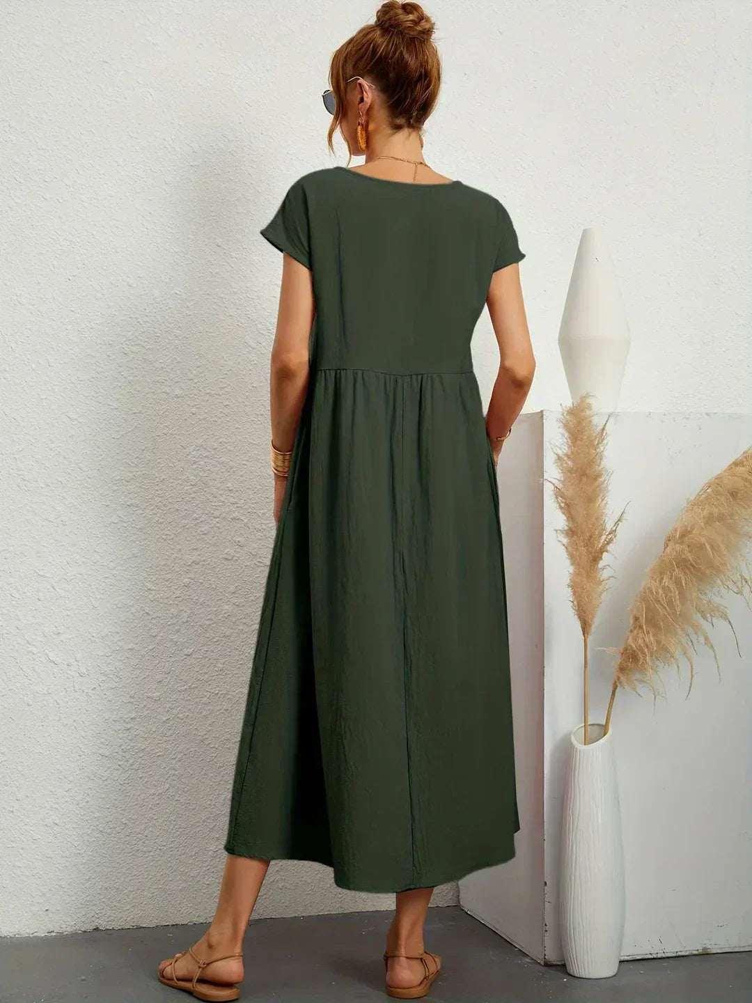 Gabriela - Vestido Elegante Midi Fluído Intemporal
