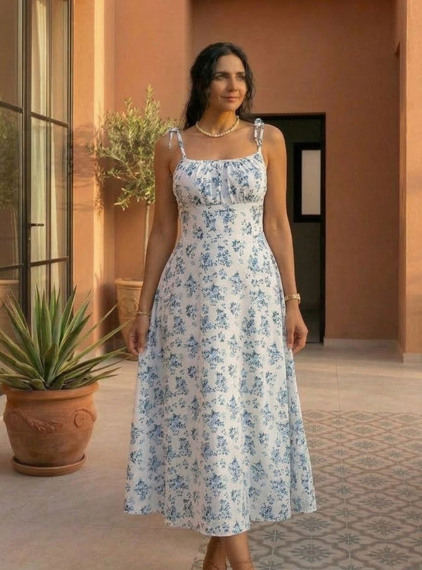 Joana | Top de praia com alças finas e padrão floral