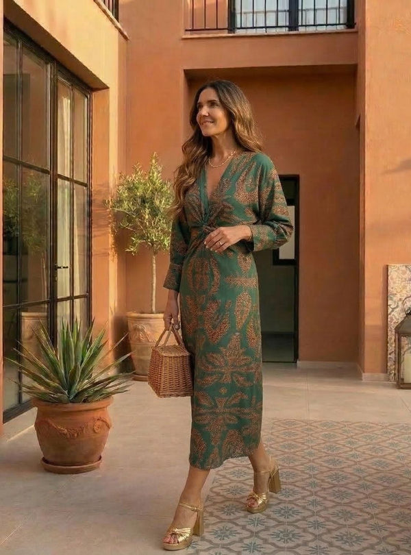 Isadora | vestido midi elegante com um padrão intemporal encantador