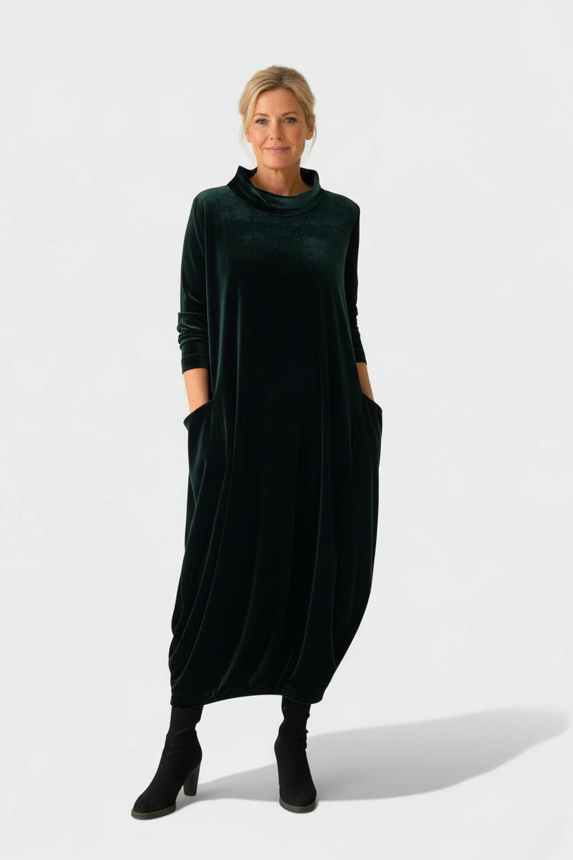 Saskia™ | Elegante vestido de veludo com bolsos