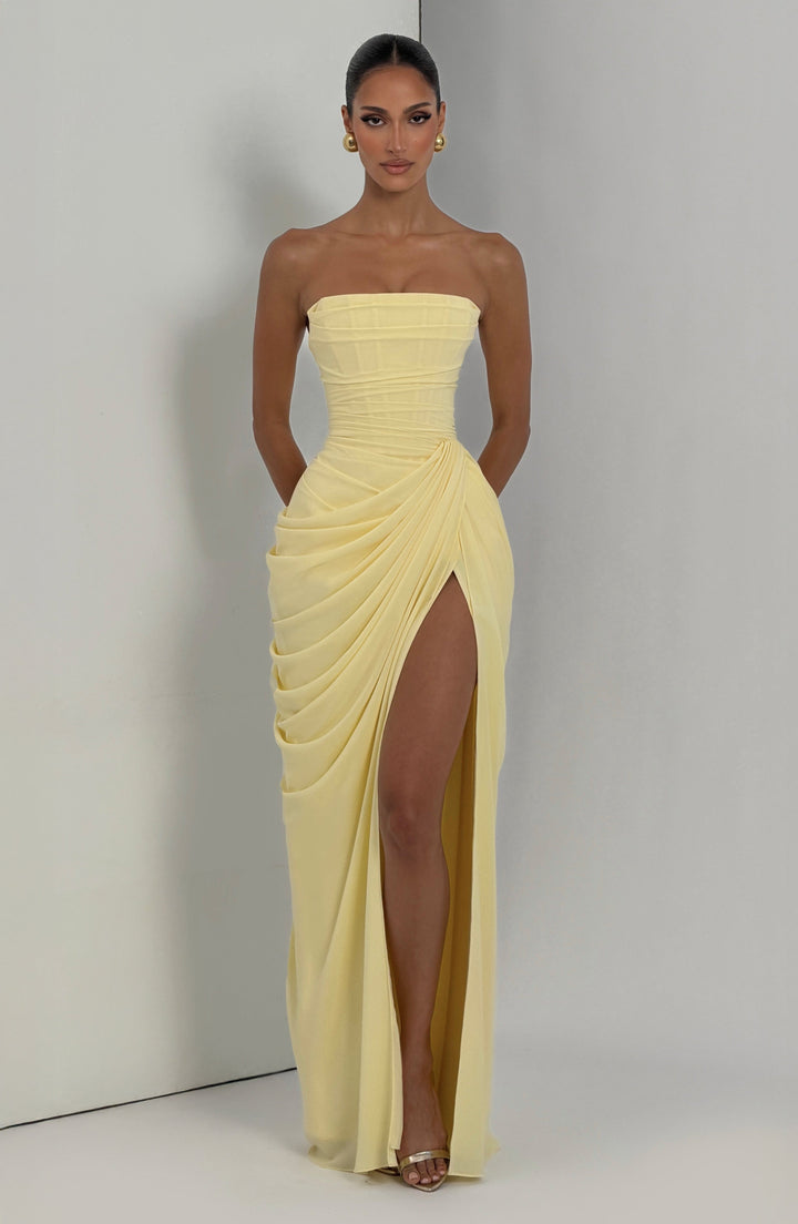SKY - Elegância escultural que define a tua figura para Mulher